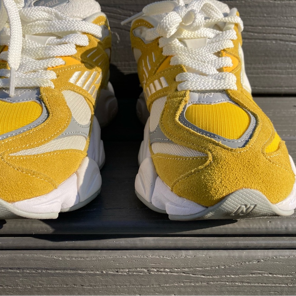New Balance Yellow and White Sneakers 9060 - Picture 3 of 15